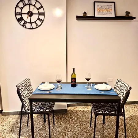Domus Alessio Appartement *